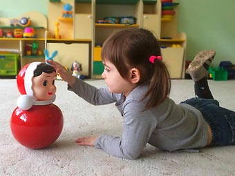 Как использовать неваляшку в работе с детьми с ОВЗ?