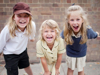 Как  родители могут развивать чувство юмора своего ребёнка?