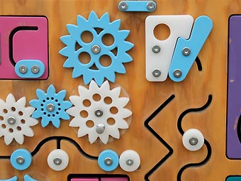 Как бизиборды помогают детям познавать окружающий мир?