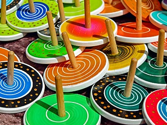 Ну, ребята, чур — молчок: будет сказка про ВОЛЧОК!